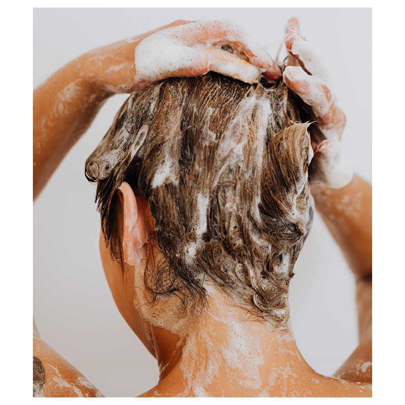 Festes Shampoo mit 18 BIO-Aktivpflanzen 50 g Festes Shampoo mit 18 BIO-Aktivpflanzen 50 g